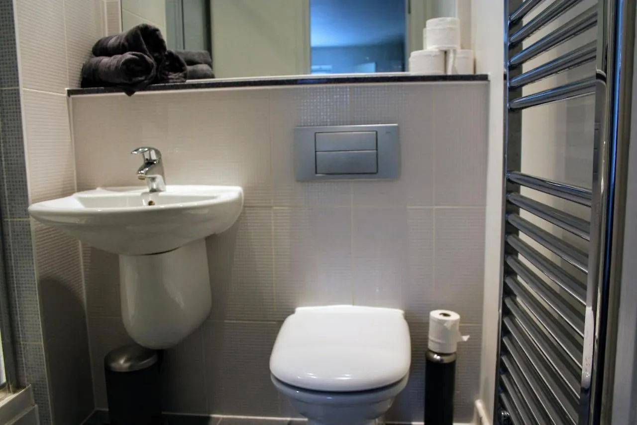 Spacious Central Family Apartment London